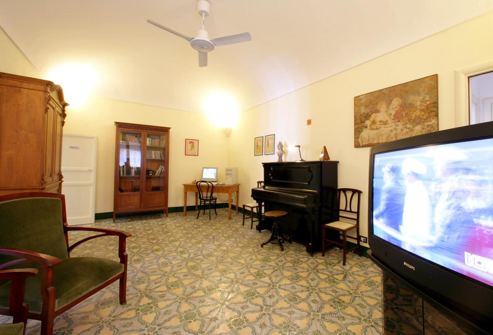 Novecento Hotel Trapani Bagian luar foto
